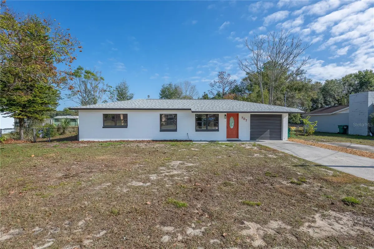 707 Maple Avenue, Fruitland Park, FL 34731 - Image #1