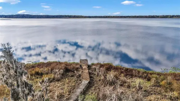 173 She She Road, HAWTHORNE, FL 32640