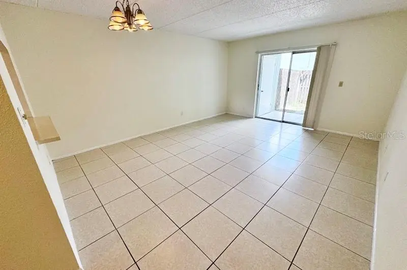 2856 Somerset Park Drive #102, Tampa, FL 33613 - Image #2