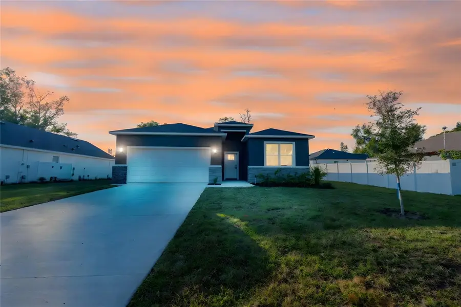 911 N New Hampshire Avenue, Tavares, FL 32778 - Image #2