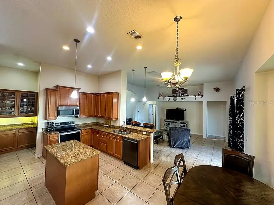 728 Longford Loop, Apopka, FL 32703 - Image #2