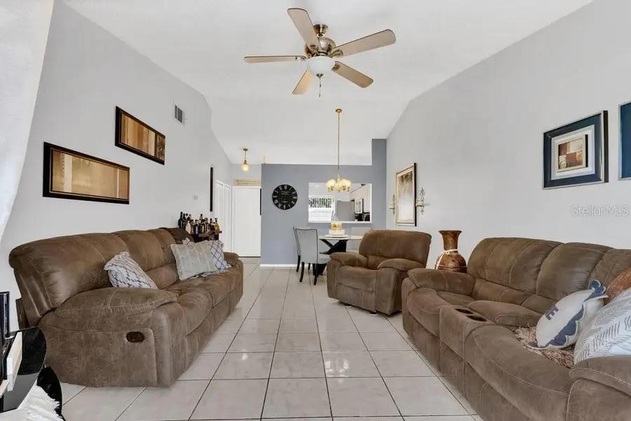 56 Silver Falls Circle, Kissimmee, FL 34743 - Image #3