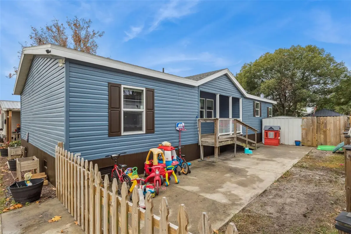 4 Cayman Circle, Umatilla, FL 32784 - Image #1