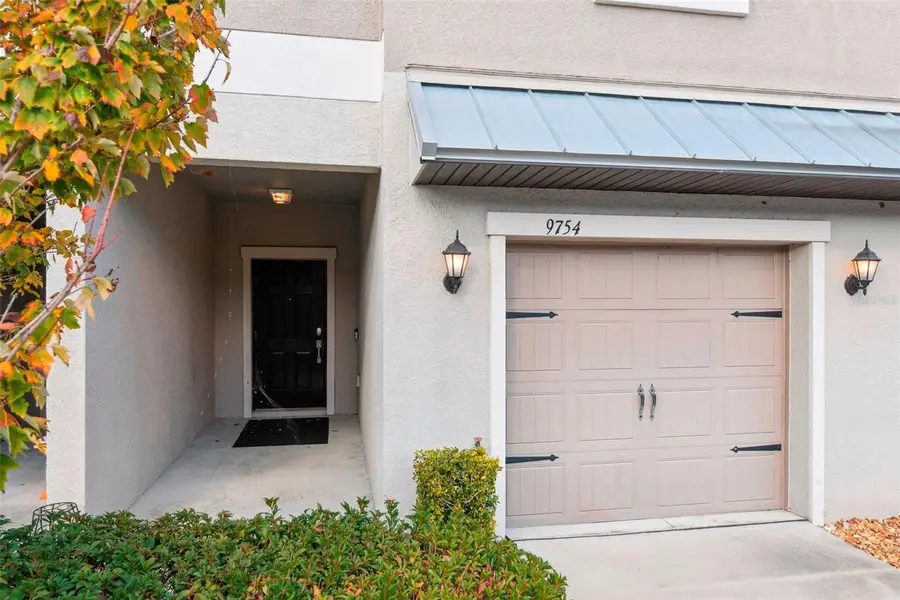 9754 Pembrooke Pines Drive, Sun City Center, FL 33573 - Image #3