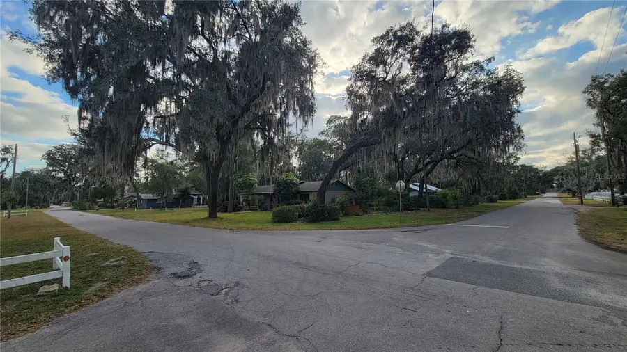 1412 Cr 482n, Lake Panasoffkee, FL 33538 - Image #3