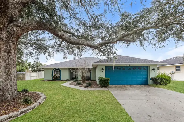7519 Floral Circle E, LAKELAND, FL 33810
