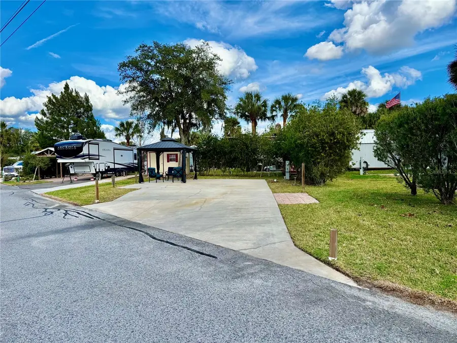 2915 NE 102nd Avenue Road, Silver Springs, FL 34488 - Image #3