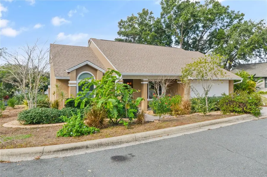 601 Chautauqua Drive, Mount Dora, FL 32757 - Image #2