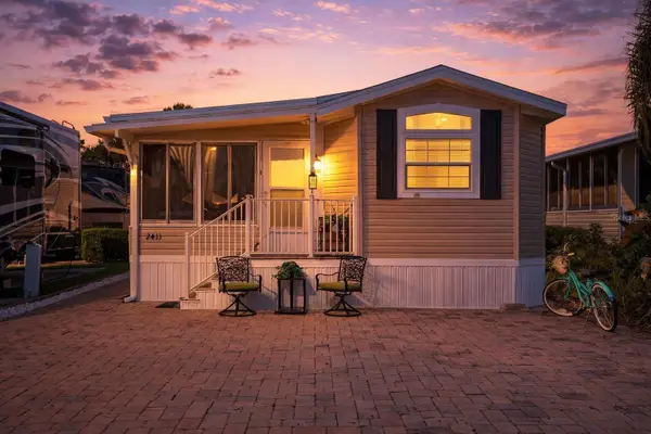 2411 Citrus Tree Road, CLERMONT, FL 34714