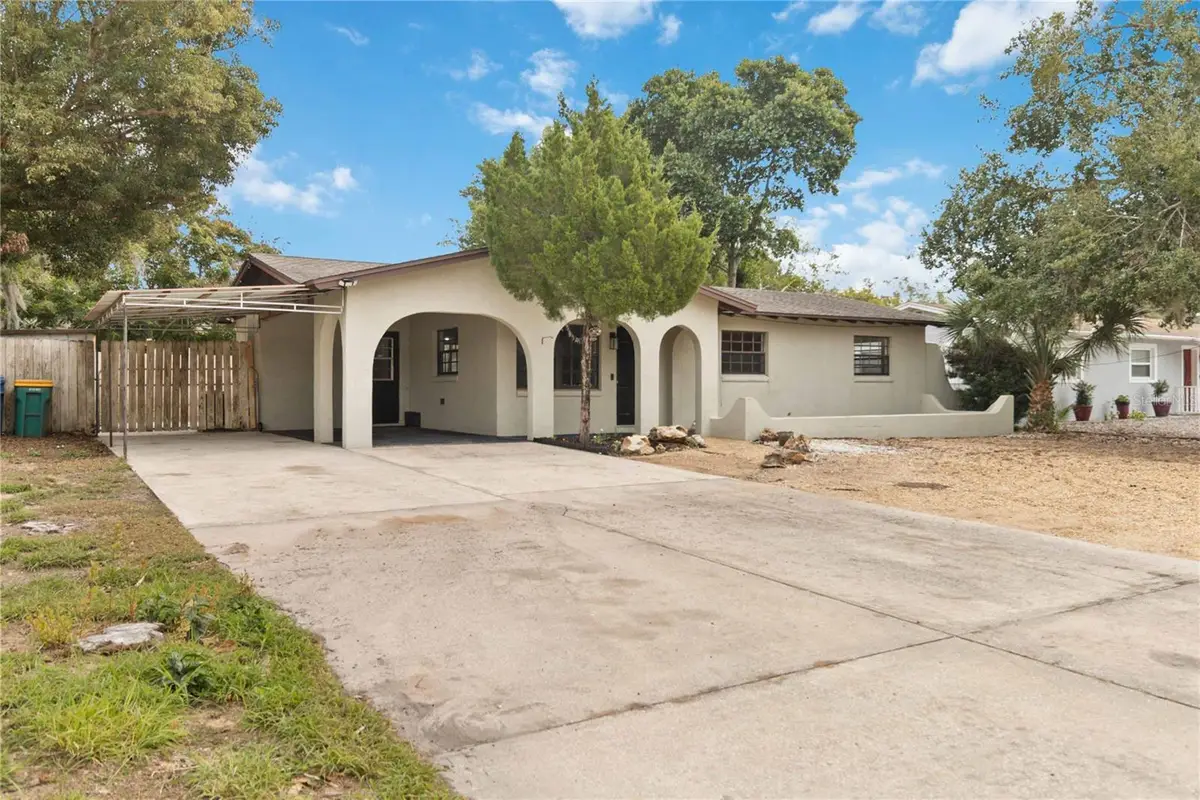 608 Dora Avenue, Tavares, FL 32778 - Image #1