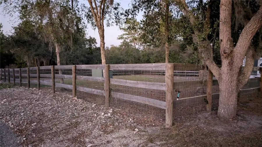 8575 NE 305th Avenue, Salt Springs, FL 32134 - Image #2