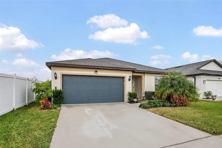 906 Swaying Sawgrass Avenue, Ruskin, FL 33570 - Image #2