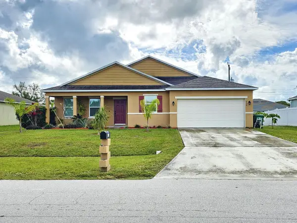 934 SW Worcester Lane, PORT ST LUCIE, FL 34953