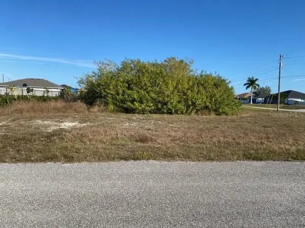 2002 NE 6th Place Place, CAPE CORAL, FL 33909