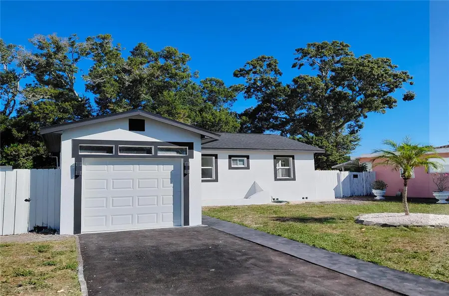 3135 33rd Avenue N, Saint Petersburg, FL 33713 - Image #2