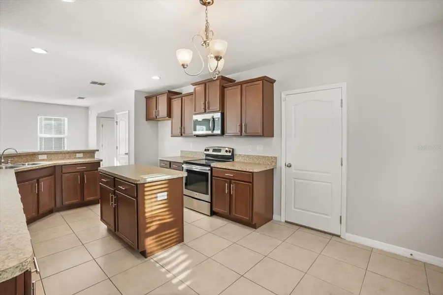 4909 Waters Gate Drive, Tavares, FL 32778 - #3