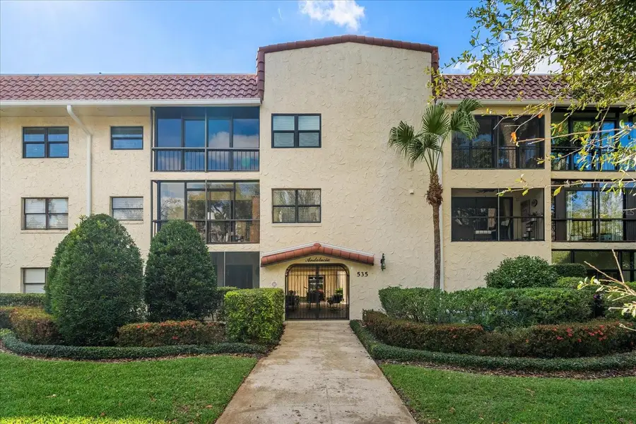 535 N Interlachen Avenue #106, Winter Park, FL 32789 - Image #2