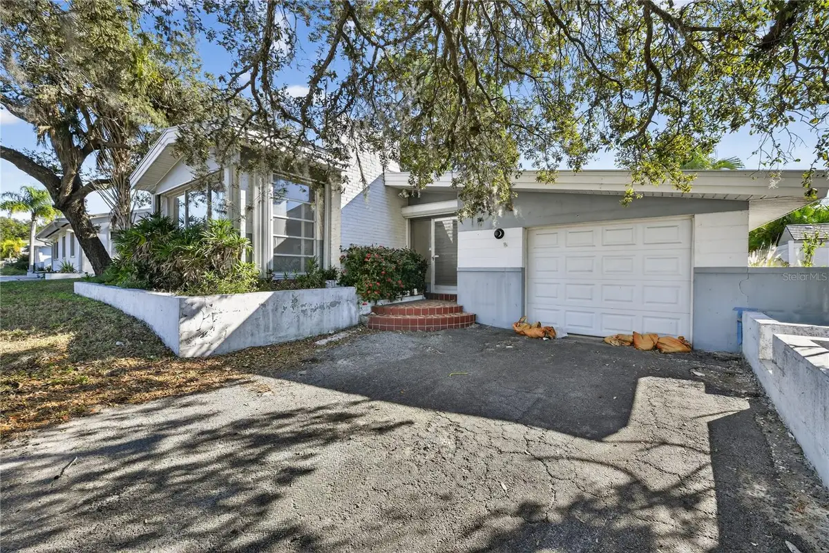 6620 Gulfport Boulevard S, South Pasadena, FL 33707 - Image #1