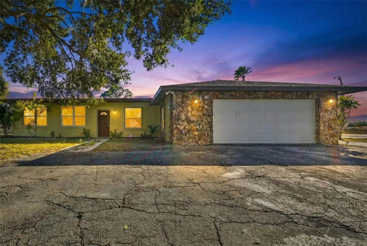 8812 Oakwood Drive, Lake Wales, FL 33898 - Image #1