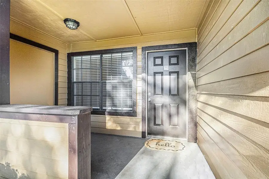 315 Lakepointe Drive #104, Altamonte Springs, FL 32701 - #2