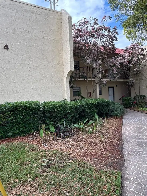 2050 Oleander Boulevard #4-203, FORT PIERCE, FL 34950
