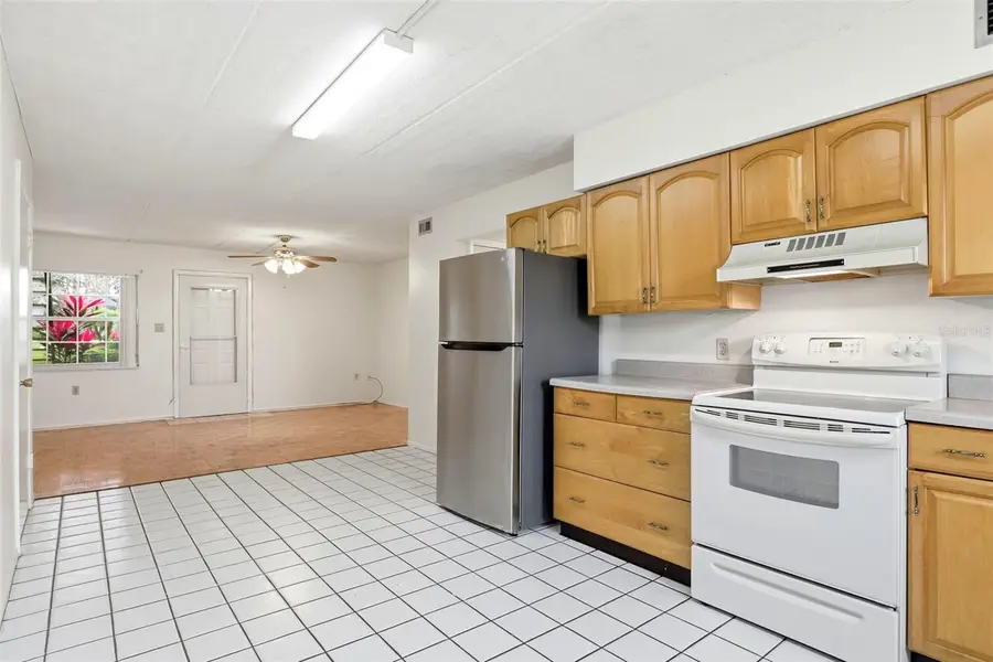 525 Conway Road #49, Orlando, FL 32807 - Image #2