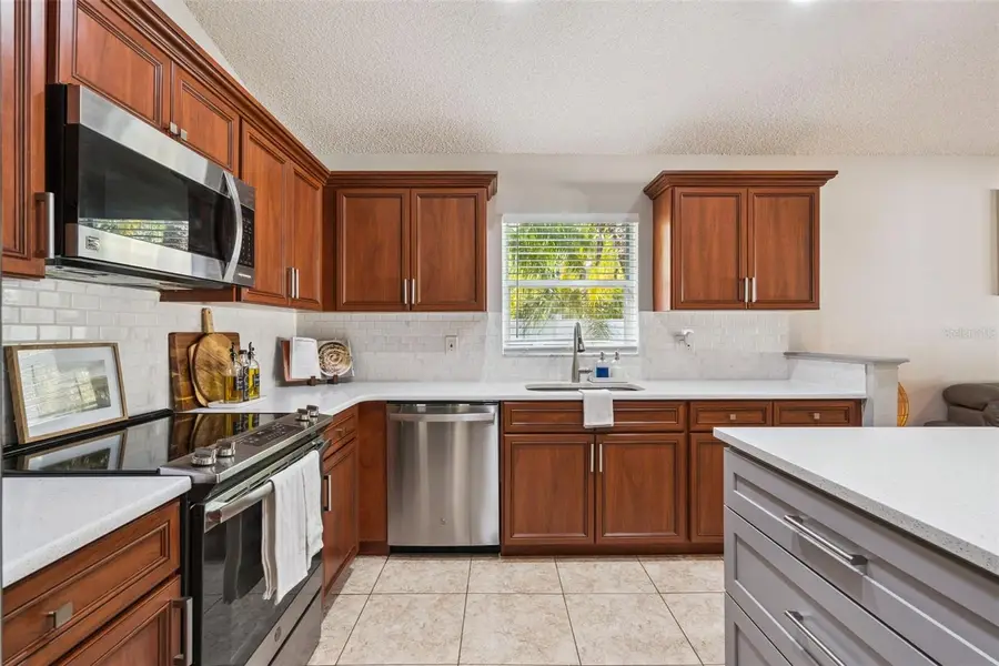 760 Magnolia Creek Circle, Orlando, FL 32828 - Image #2