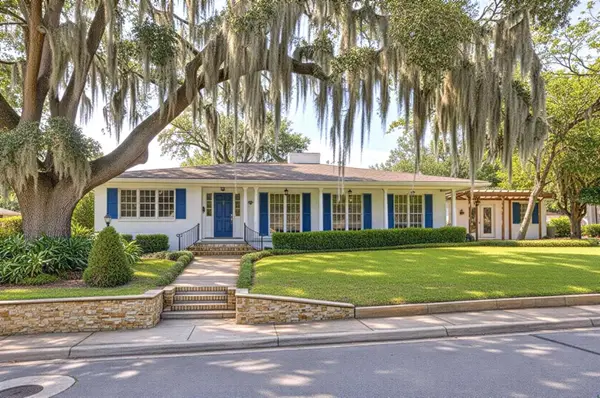 570 Dommerich Drive, MAITLAND, FL 32751