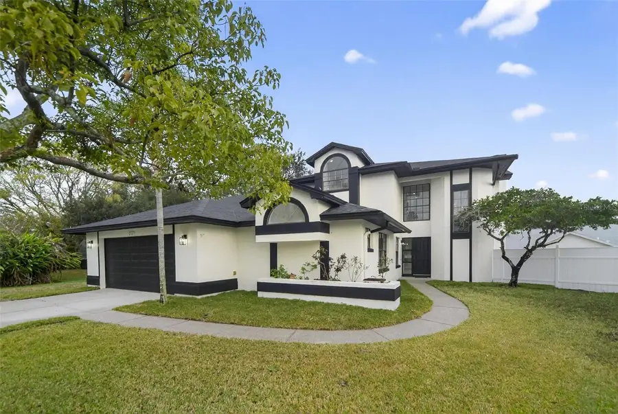 10401 Hunters Trail Court, Orlando, FL 32817 - Image #2