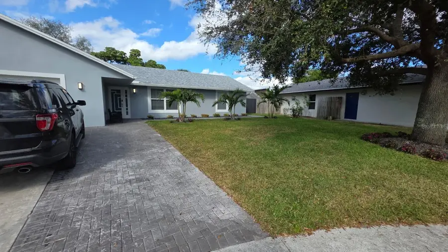 131 Puffin Court, Royal Palm Beach, FL 33411 - Image #2