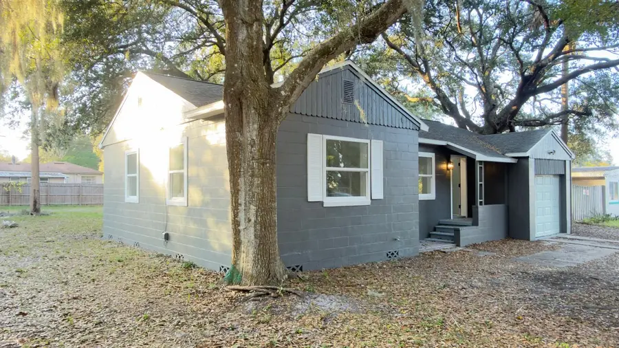 2402 Stevens Avenue, Sanford, FL 32771 - Image #2