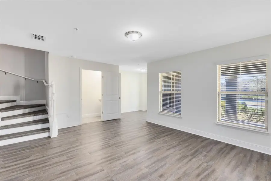 10033 Town Lake Dr, Orlando, FL 32832 - Image #2