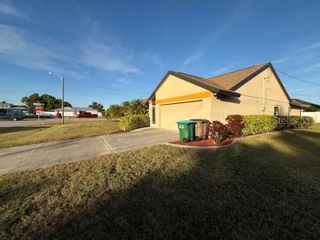 5 SE 20th Place, Cape Coral, FL 33990 - #2