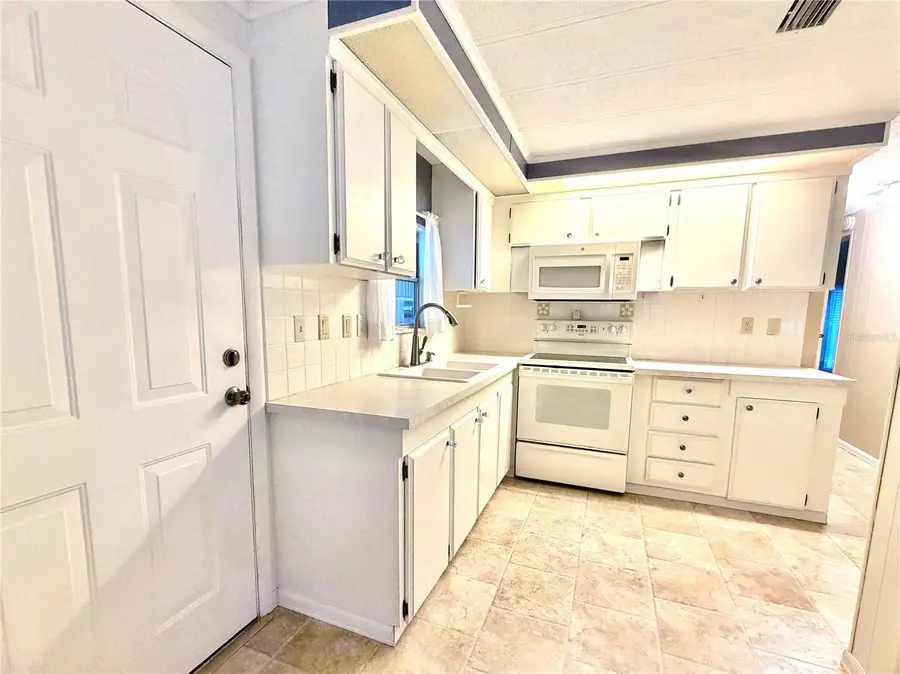 3335 S Citrus Circle #GE, Zellwood, FL 32798 - Image #3