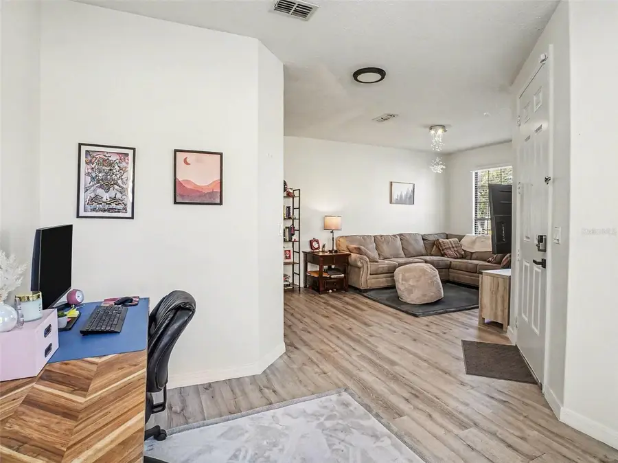 4875 Sweet Cedar Circle, Orlando, FL 32829 - Image #3