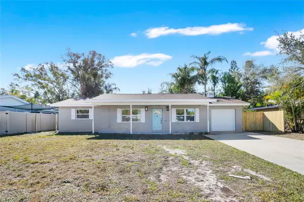 214 45th Avenue Ne, ST PETERSBURG, FL 33703