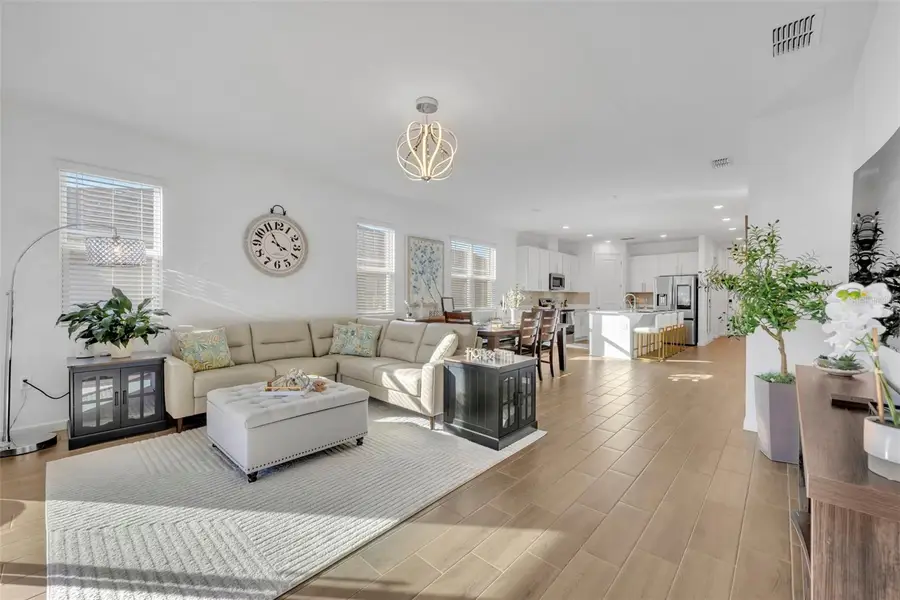 1110 Olivine Avenue, Dundee, FL 33838 - Image #3