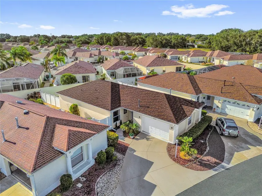 8386 SE 173rd Hamilton Place, The Villages, FL 32162 - Image #2