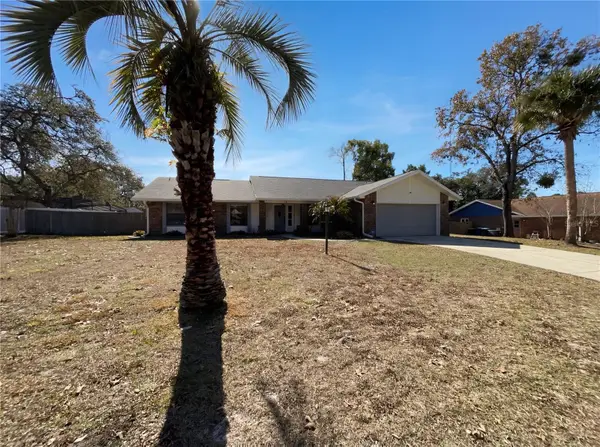752 Briarcrest Drive, ORANGE CITY, FL 32763