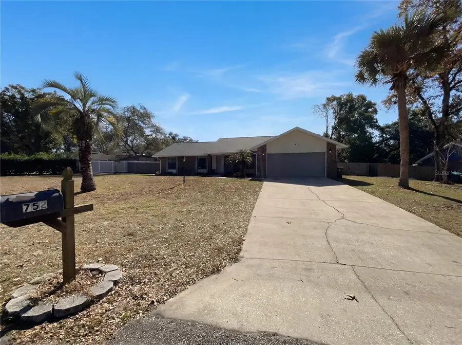 752 Briarcrest Drive, Orange City, FL 32763 - Image #2