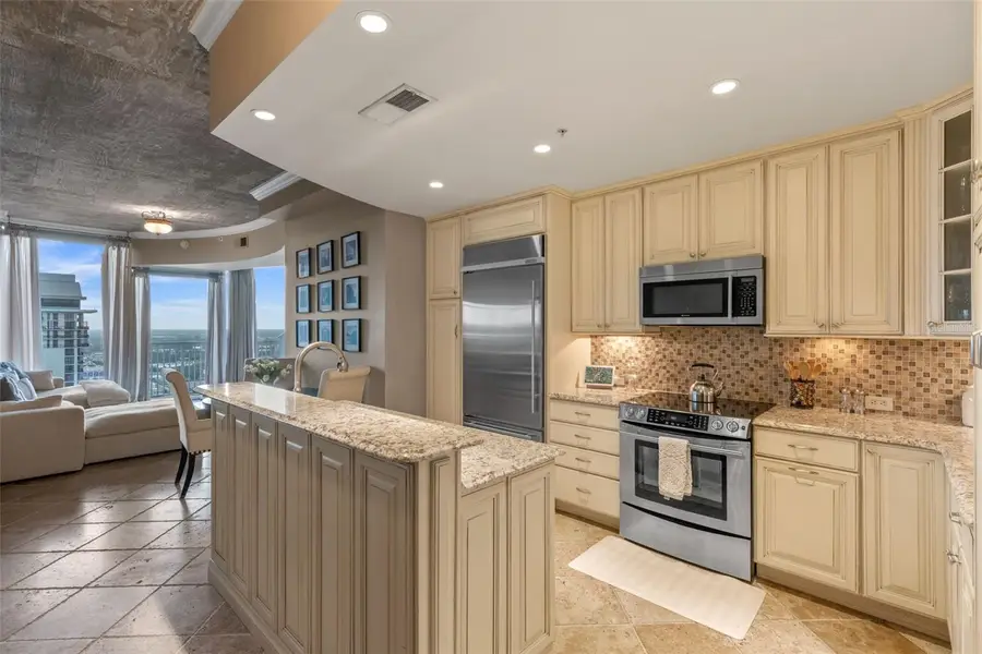 155 S Court Avenue #2710, Orlando, FL 32801 - Image #3