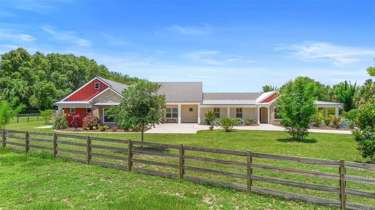 700 Old Geneva Road, Geneva, FL 32732 - Image #1