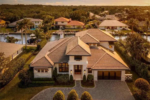 9058 SE Star Island Way, HOBE SOUND, FL 33455