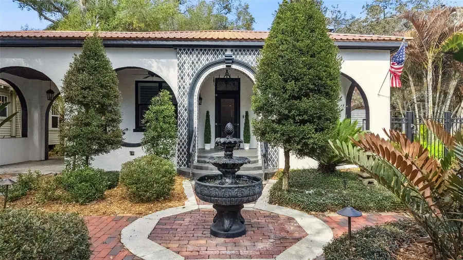 926 E Shadowlawn Avenue, Tampa, FL 33603 - #2