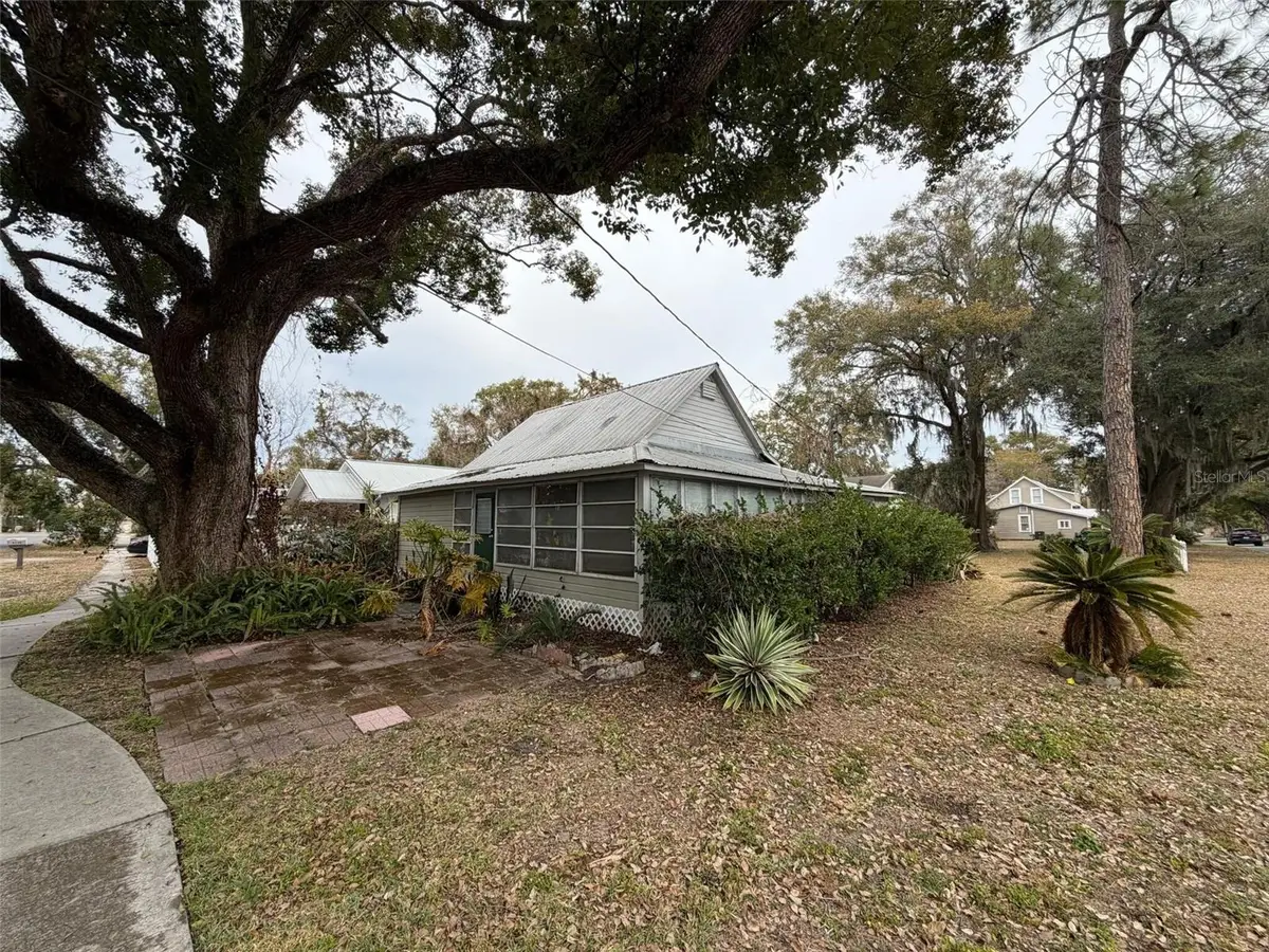 5450 10th Street, Zephyrhills, FL 33542 - #1