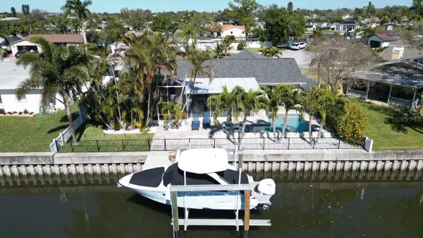 1472 47th Avenue Ne, ST PETERSBURG, FL 33703