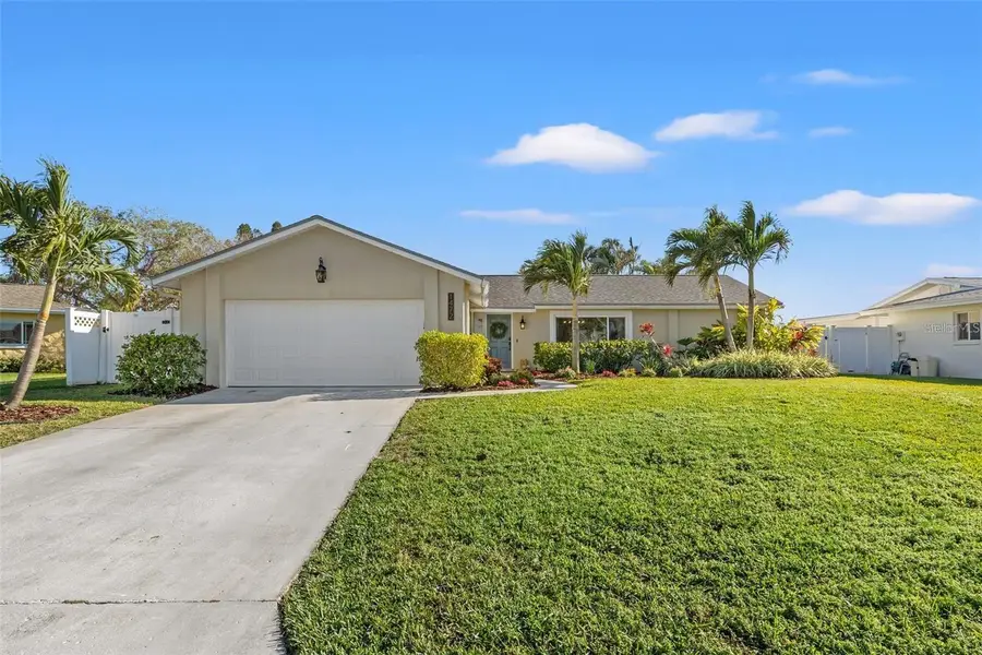 1472 47th Avenue Ne, Saint Petersburg, FL 33703 - #2