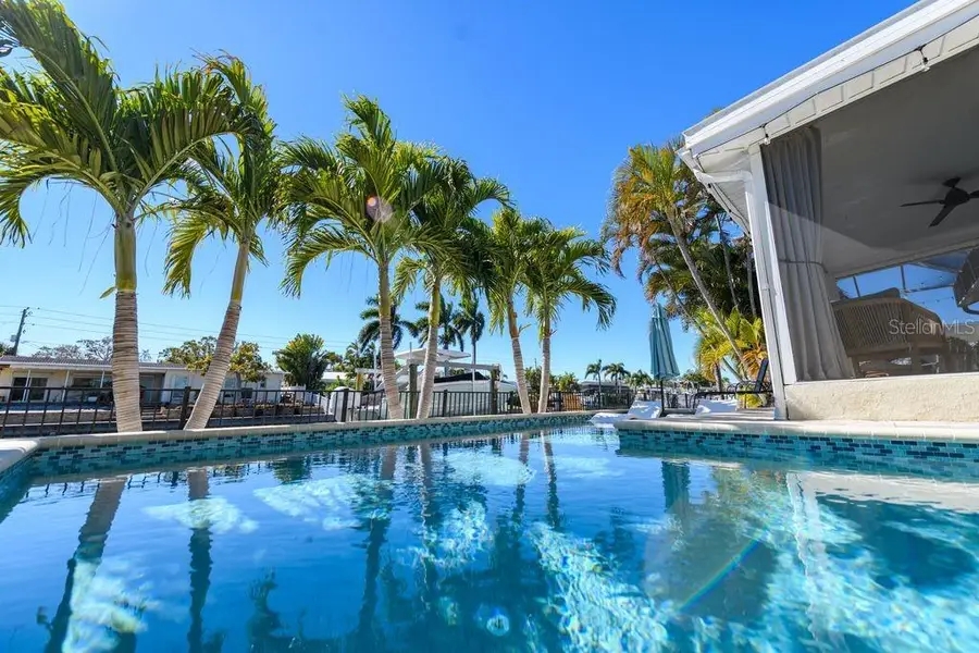 1472 47th Avenue Ne, Saint Petersburg, FL 33703 - #3