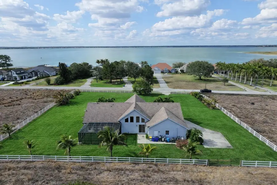 186 S Bear Pointe Drive, Lake Placid, FL 33852 - #2