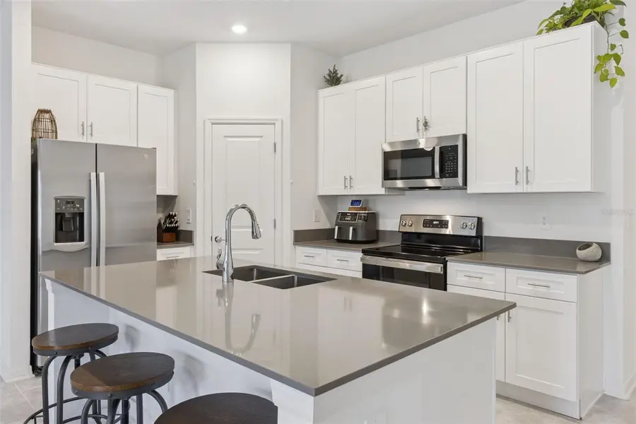 715 Grove Street, Winter Haven, FL 33881 - #2